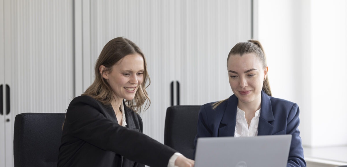 sales_trainees_1