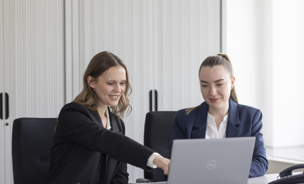 sales_trainees_1